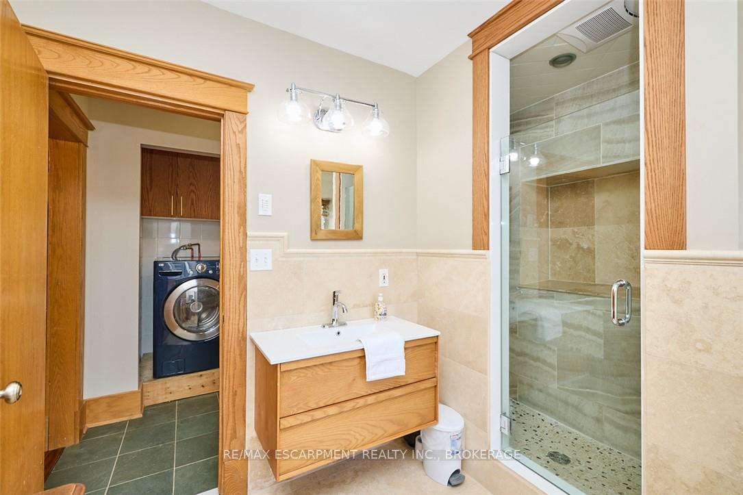 Photo 16 of 4915 King Street, Lincoln, Beamsville — HOMEH