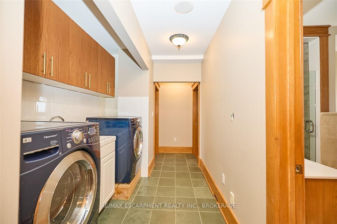 Photo 18 of 4915 King Street, Lincoln, Beamsville — HOMEH