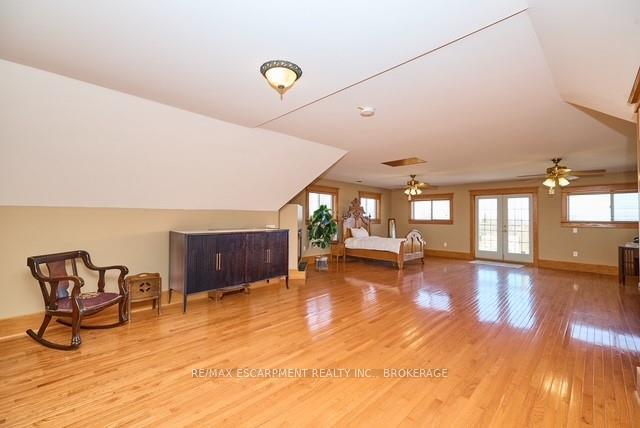 Photo 22 of 4915 King Street, Lincoln, Beamsville — HOMEH