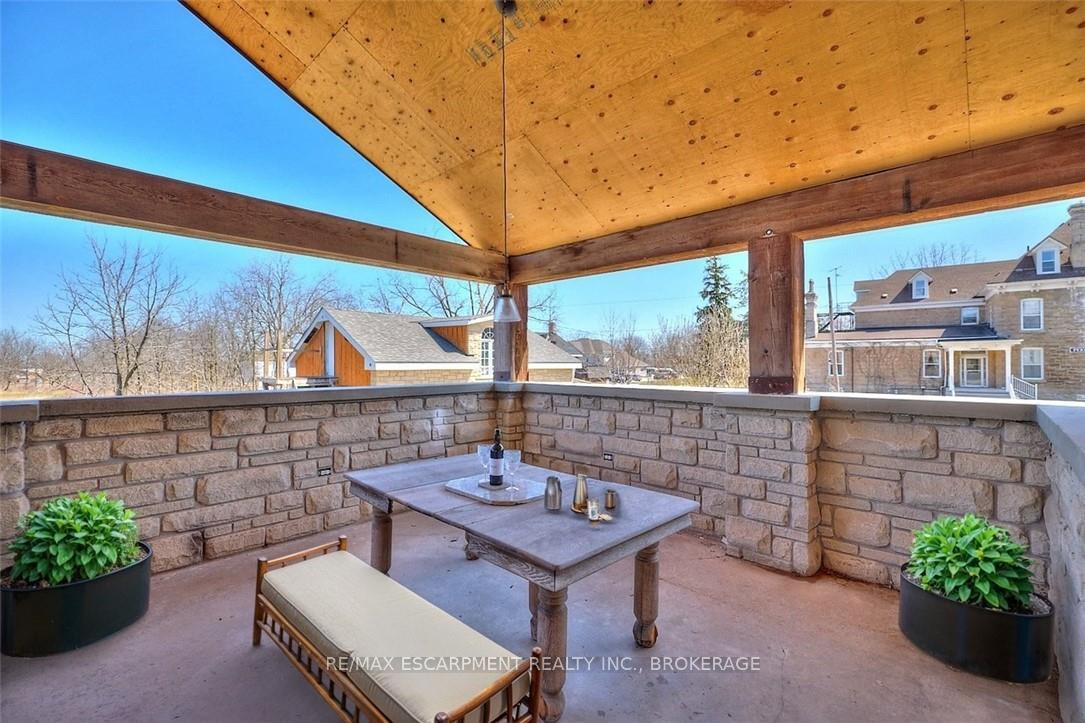 Photo 32 of 4915 King Street, Lincoln, Beamsville — HOMEH