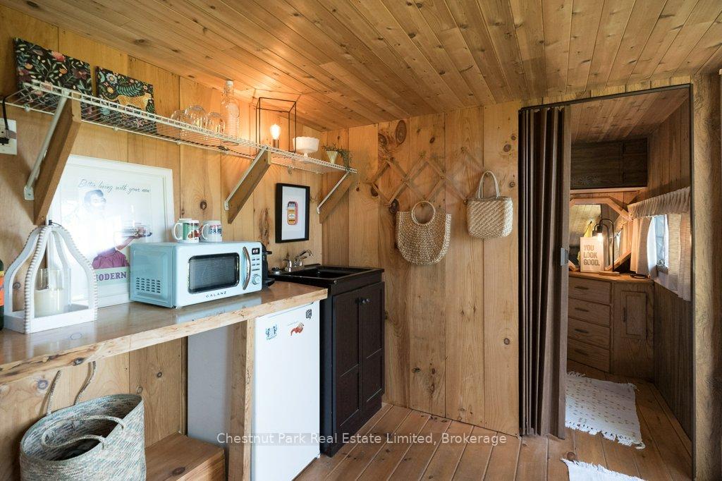 Photo 43 of 1606 County Road 10, Prince Edward County, Athol Ward — HOMEH