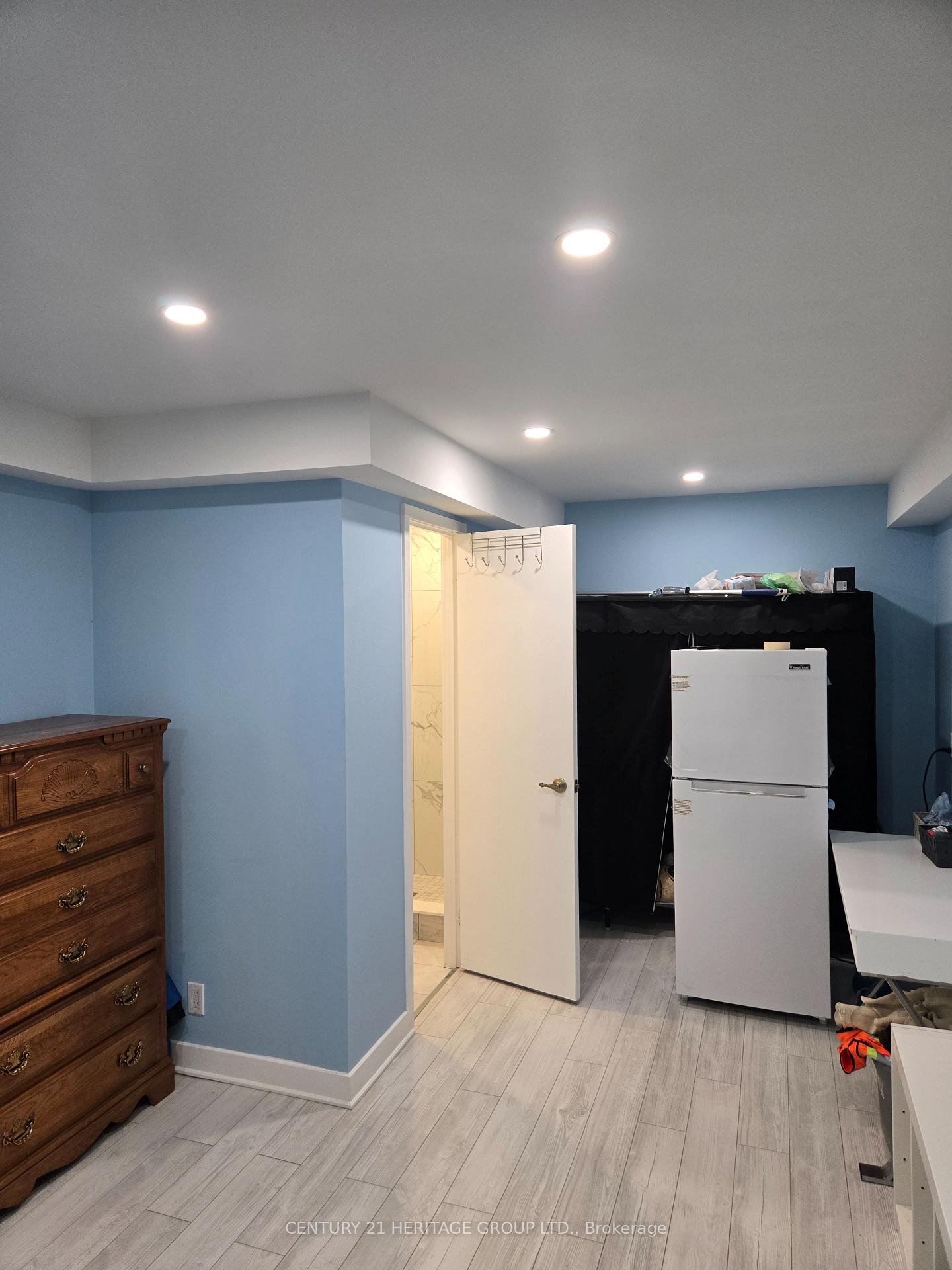 Photo 10 of Unit Bsmt, 60 Albany Drive, Vaughan, West Woodbridge — HOMEH