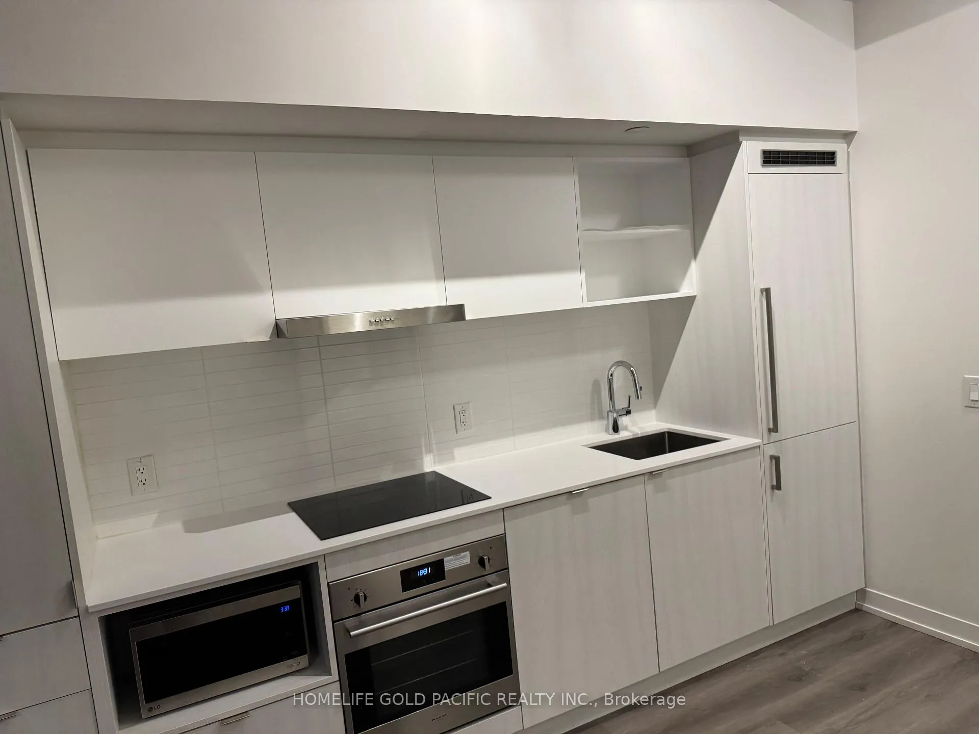 Photo 5 of Unit 5103, 8 Eglinton Avenue E, Toronto, Yonge-Eglinton — HOMEH