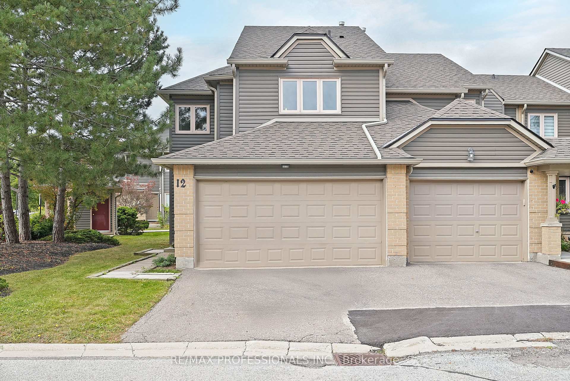 Photo 1 of Unit 12, 3600 Colonial Drive, Mississauga, Erin Mills — HOMEH