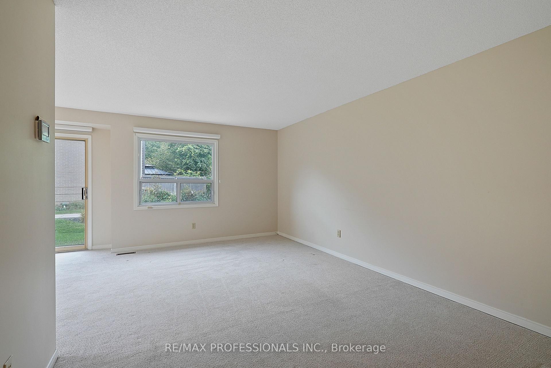 Photo 10 of Unit 12, 3600 Colonial Drive, Mississauga, Erin Mills — HOMEH