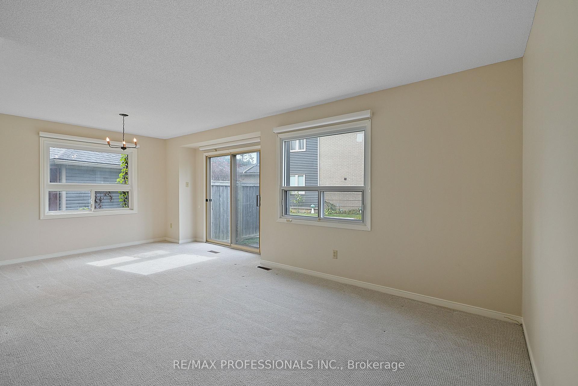 Photo 17 of Unit 12, 3600 Colonial Drive, Mississauga, Erin Mills — HOMEH