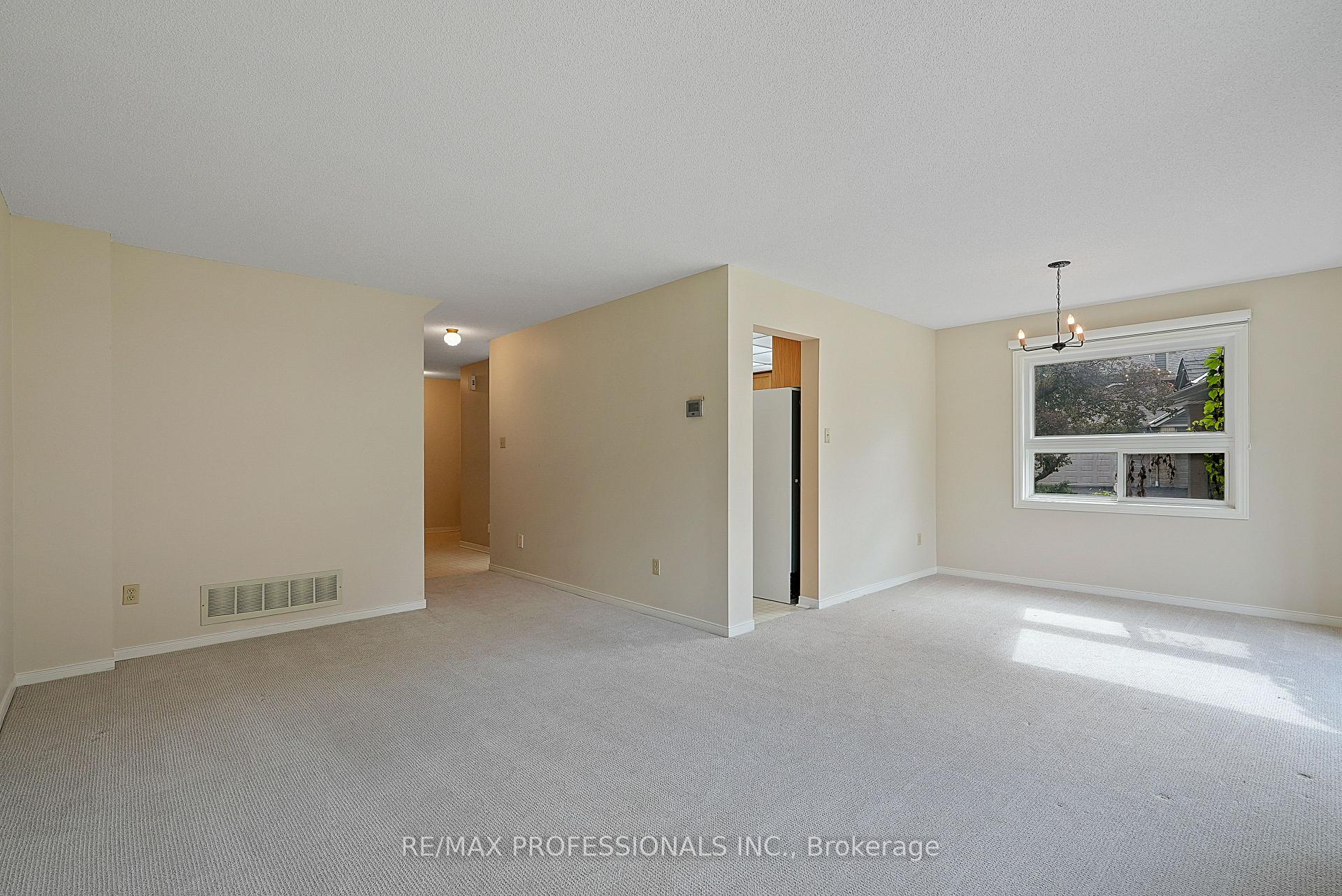 Photo 18 of Unit 12, 3600 Colonial Drive, Mississauga, Erin Mills — HOMEH