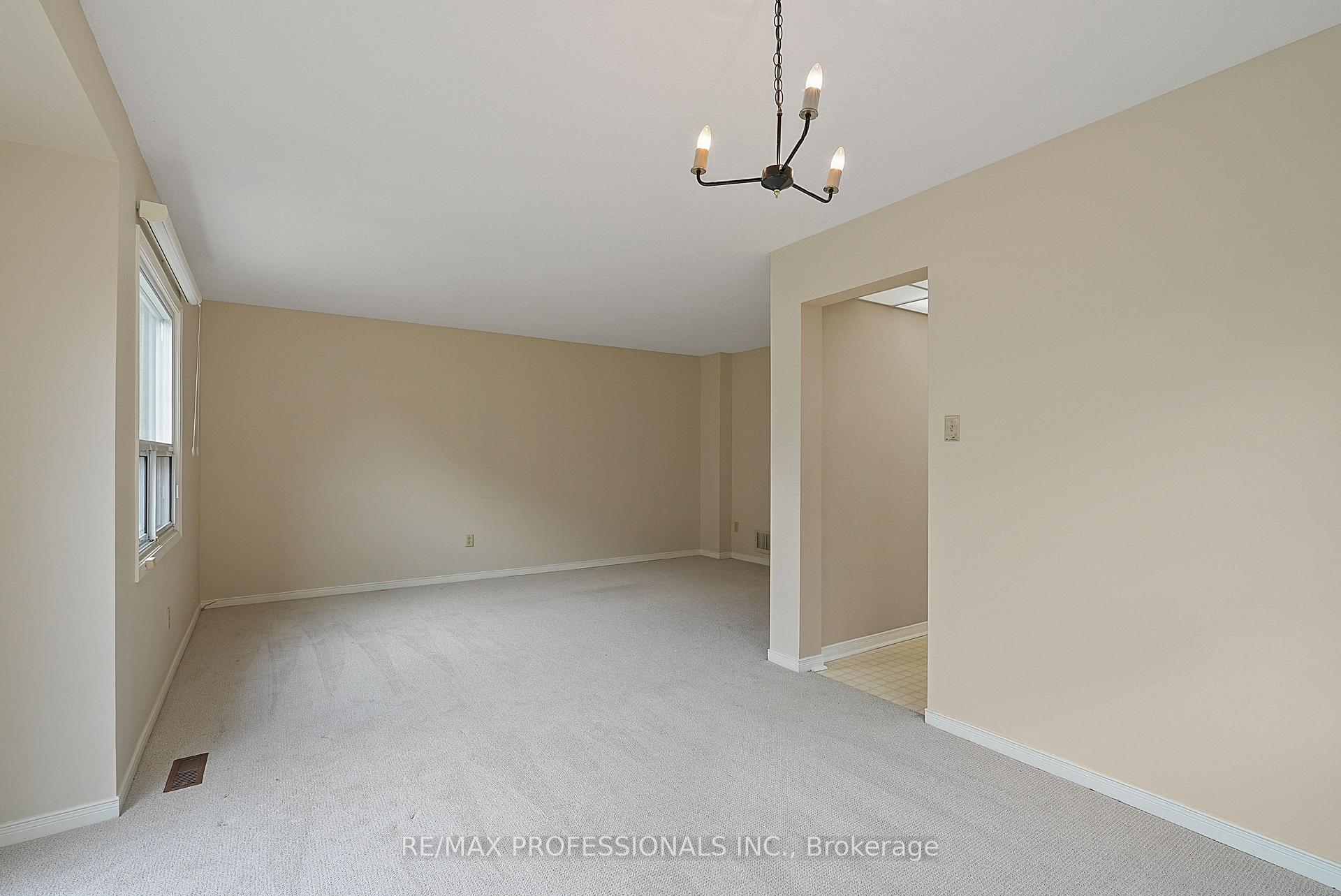 Photo 21 of Unit 12, 3600 Colonial Drive, Mississauga, Erin Mills — HOMEH