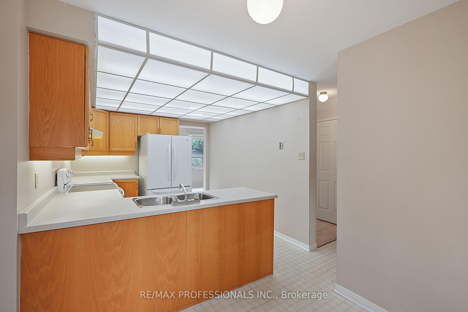 Photo 27 of Unit 12, 3600 Colonial Drive, Mississauga, Erin Mills — HOMEH