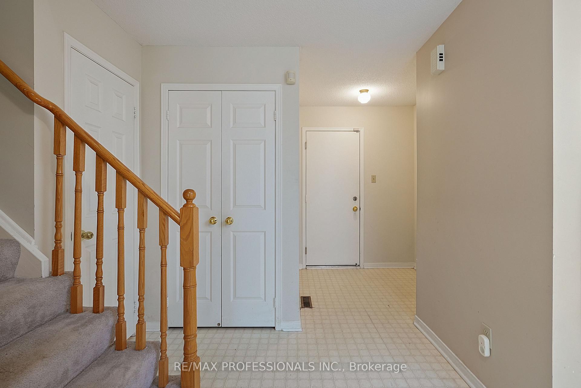Photo 32 of Unit 12, 3600 Colonial Drive, Mississauga, Erin Mills — HOMEH