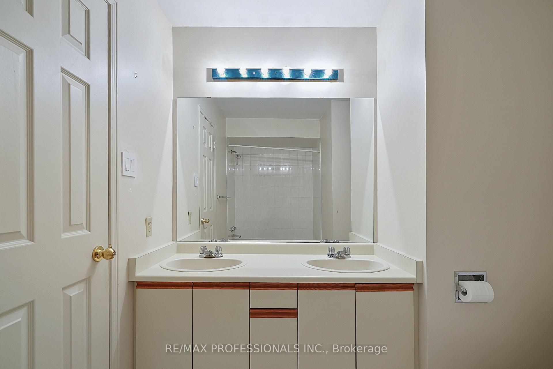 Photo 43 of Unit 12, 3600 Colonial Drive, Mississauga, Erin Mills — HOMEH