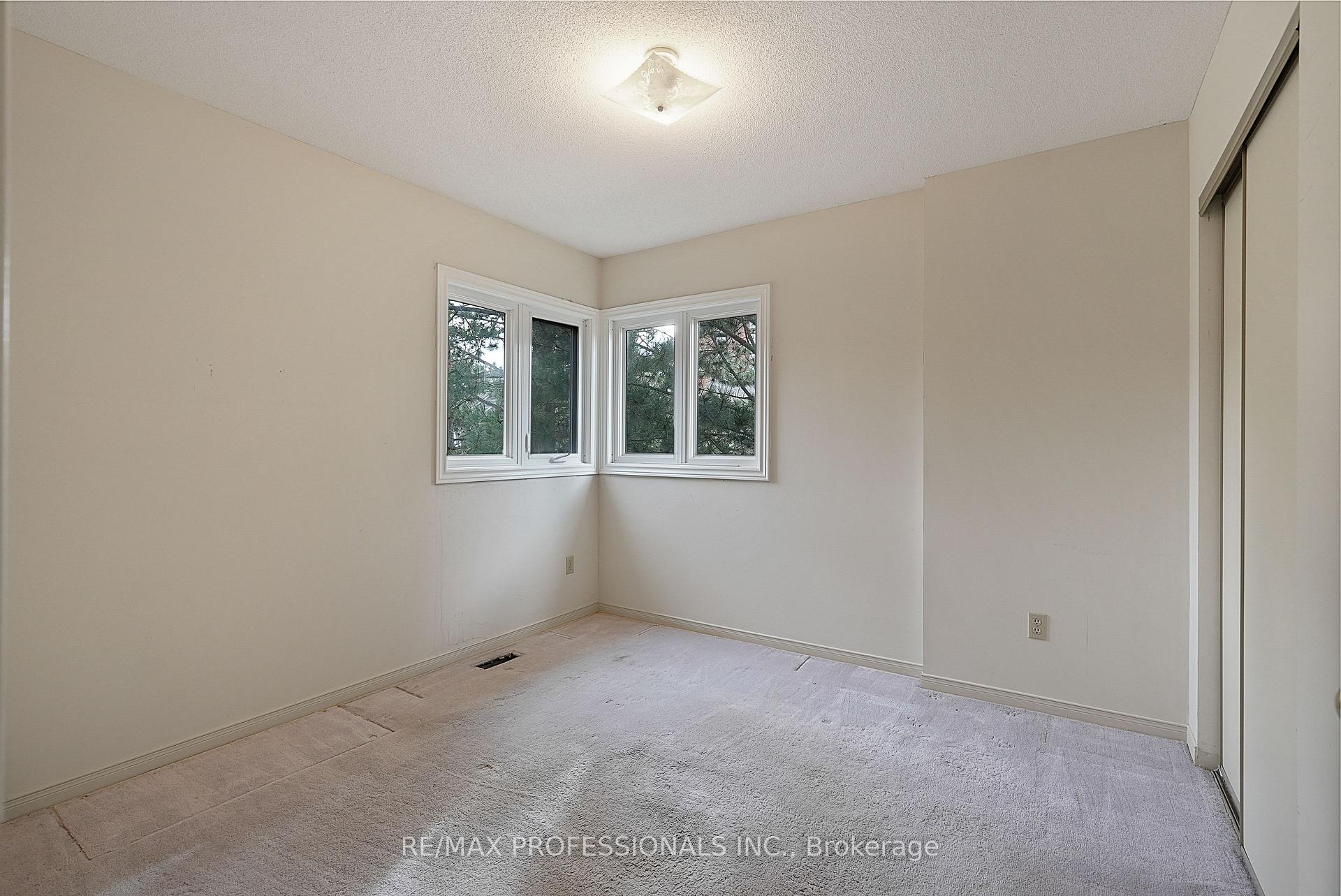Photo 47 of Unit 12, 3600 Colonial Drive, Mississauga, Erin Mills — HOMEH