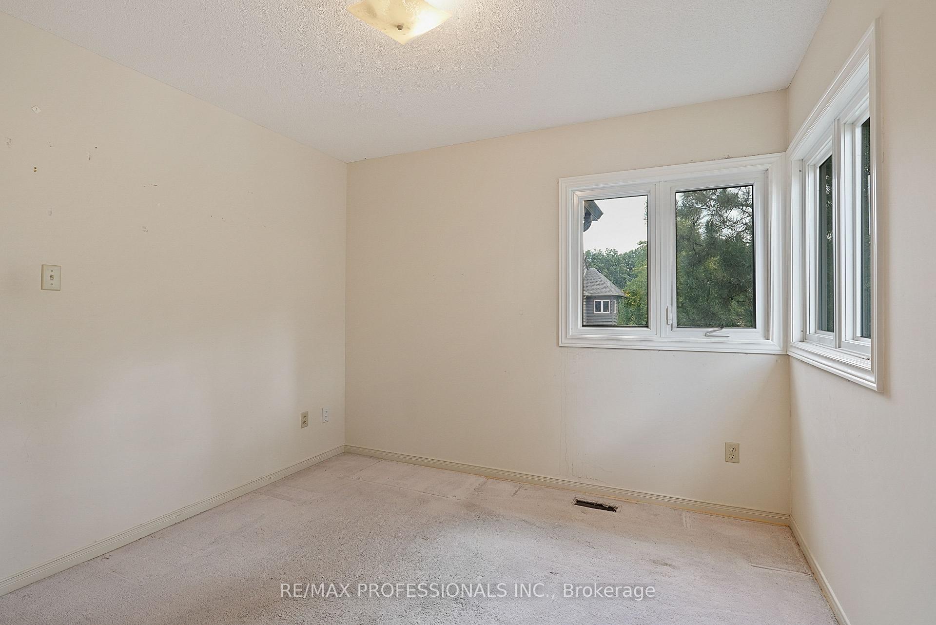Photo 50 of Unit 12, 3600 Colonial Drive, Mississauga, Erin Mills — HOMEH