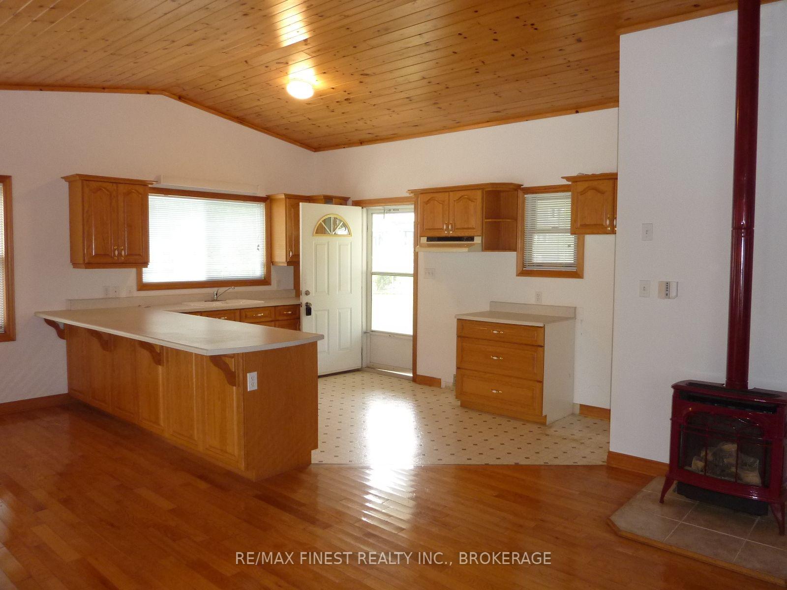 Photo 10 of 312 Koen Road, Frontenac, Frontenac South — HOMEH