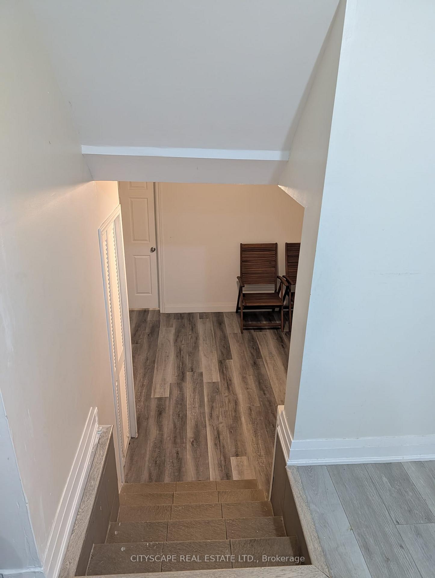 Photo 12 of 6393 Chaumont Crescent, Mississauga, Meadowvale — HOMEH