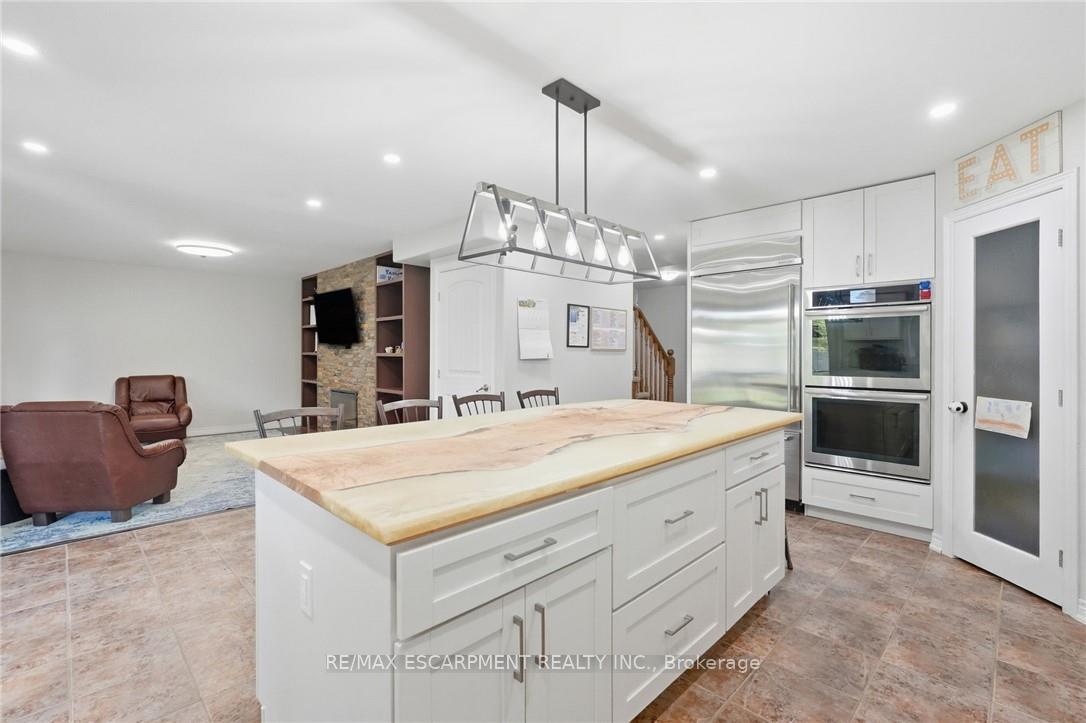 Photo 10 of 23 Winners Way, Hamilton, Binbrook — HOMEH