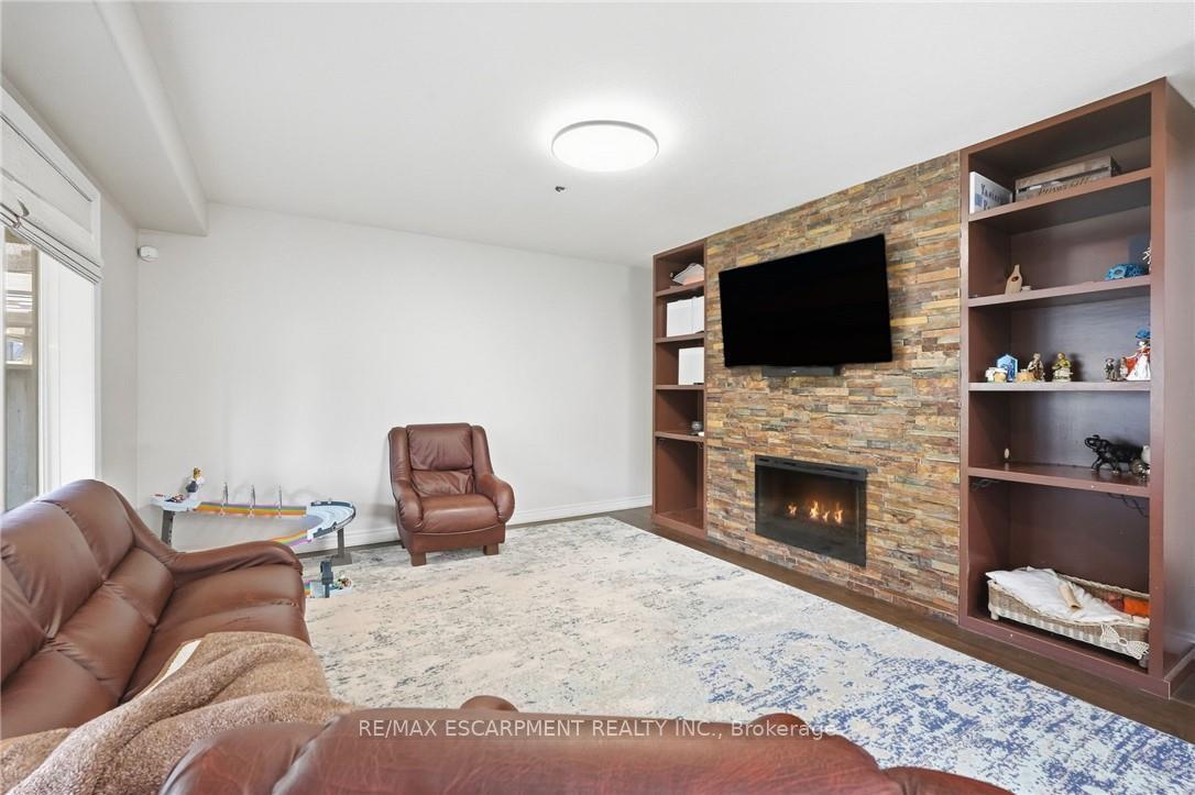 Photo 15 of 23 Winners Way, Hamilton, Binbrook — HOMEH
