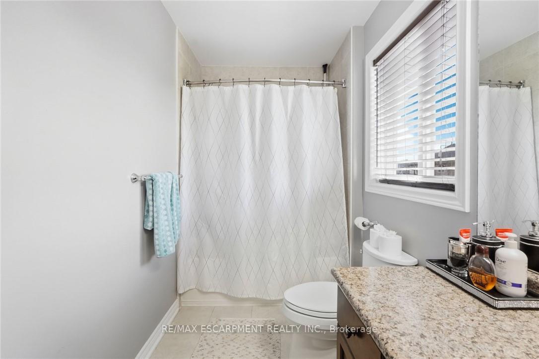Photo 20 of 23 Winners Way, Hamilton, Binbrook — HOMEH