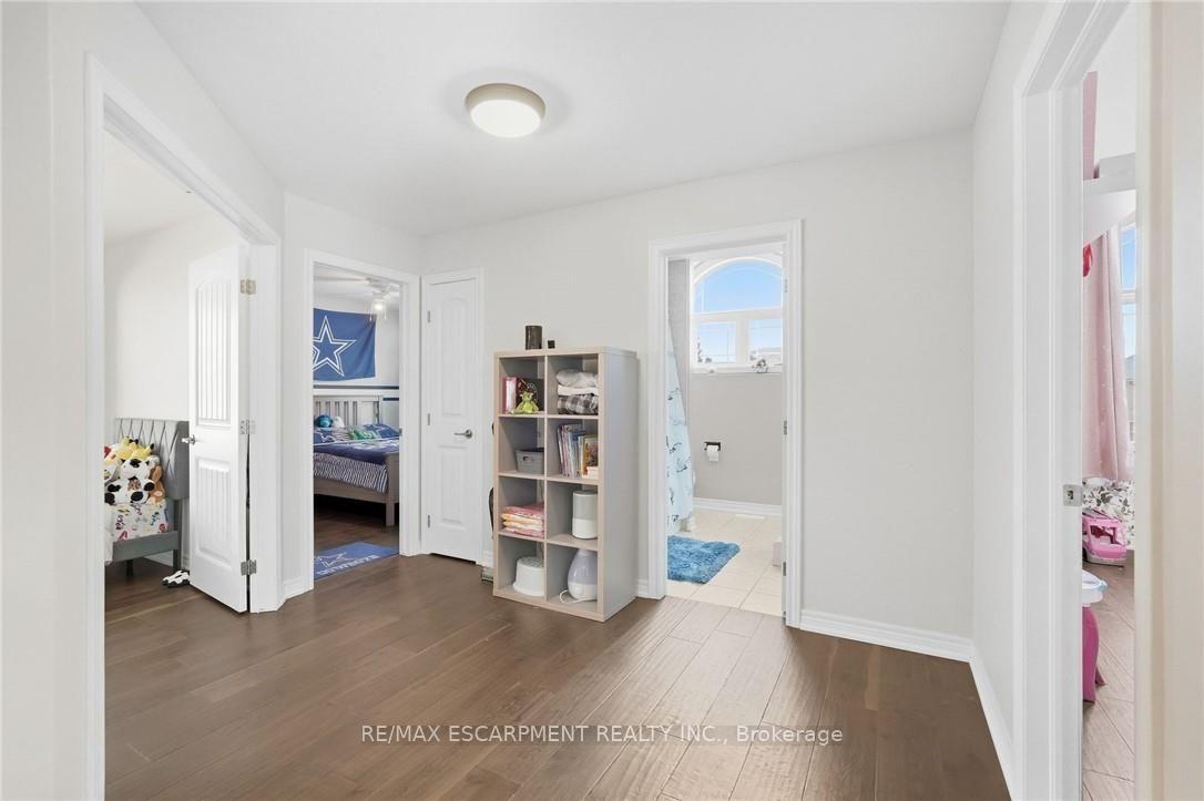 Photo 21 of 23 Winners Way, Hamilton, Binbrook — HOMEH