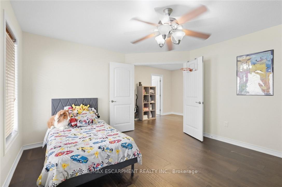 Photo 24 of 23 Winners Way, Hamilton, Binbrook — HOMEH