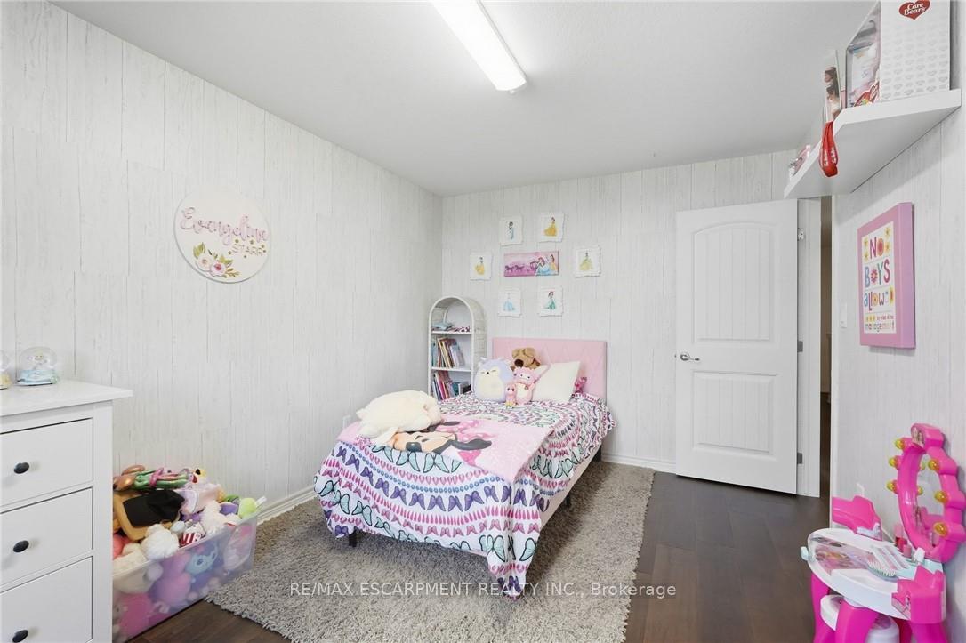Photo 26 of 23 Winners Way, Hamilton, Binbrook — HOMEH