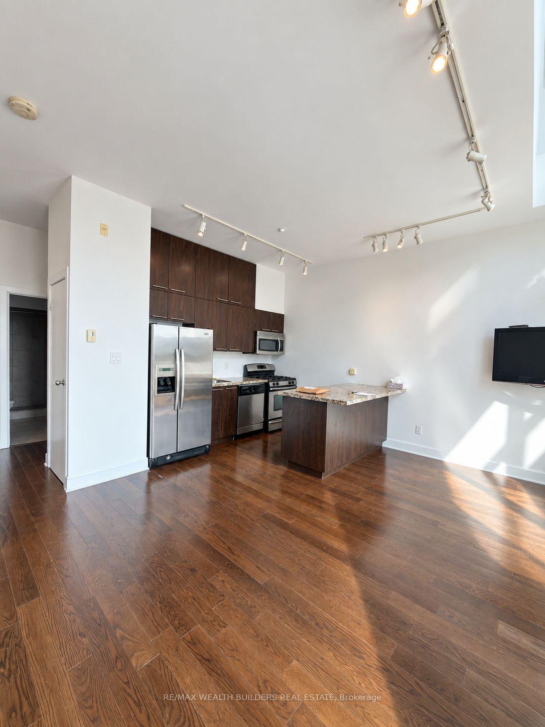 Photo 4 of Unit 408, 160 Fallingbrook Road, Scarborough, Birchcliffe-Cliffside — HOMEH