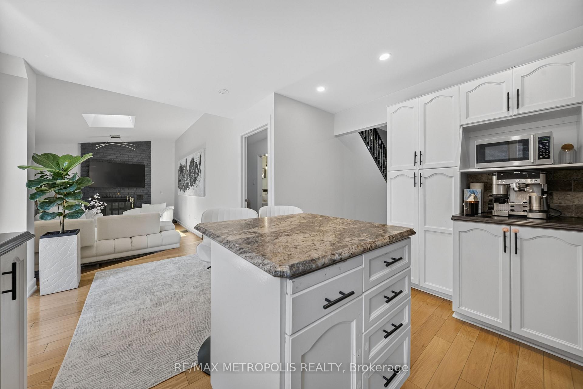 Photo 36 of 29 Winter Way, Brantford, West Brant — HOMEH