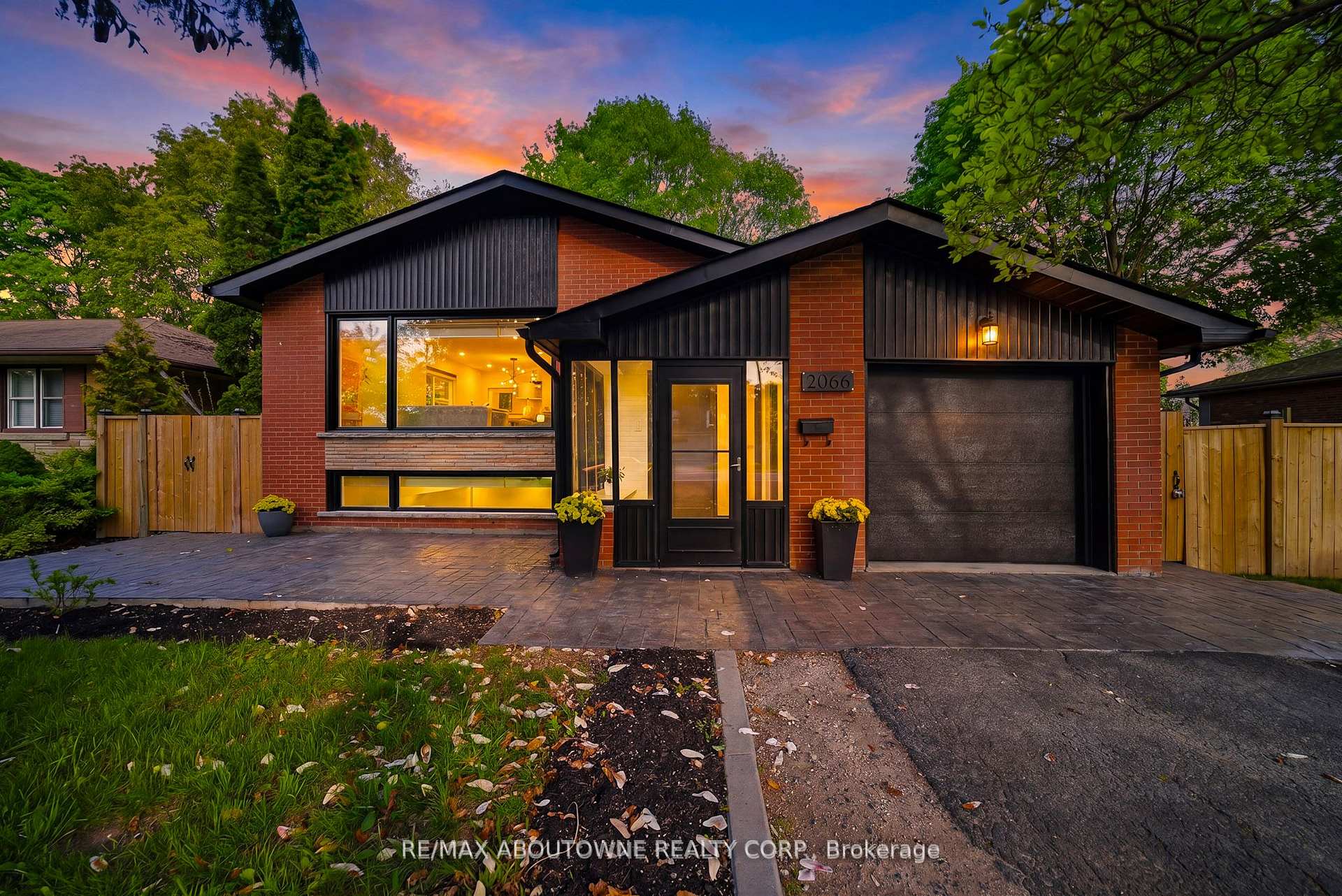 Photo of 2066 Rebecca Street