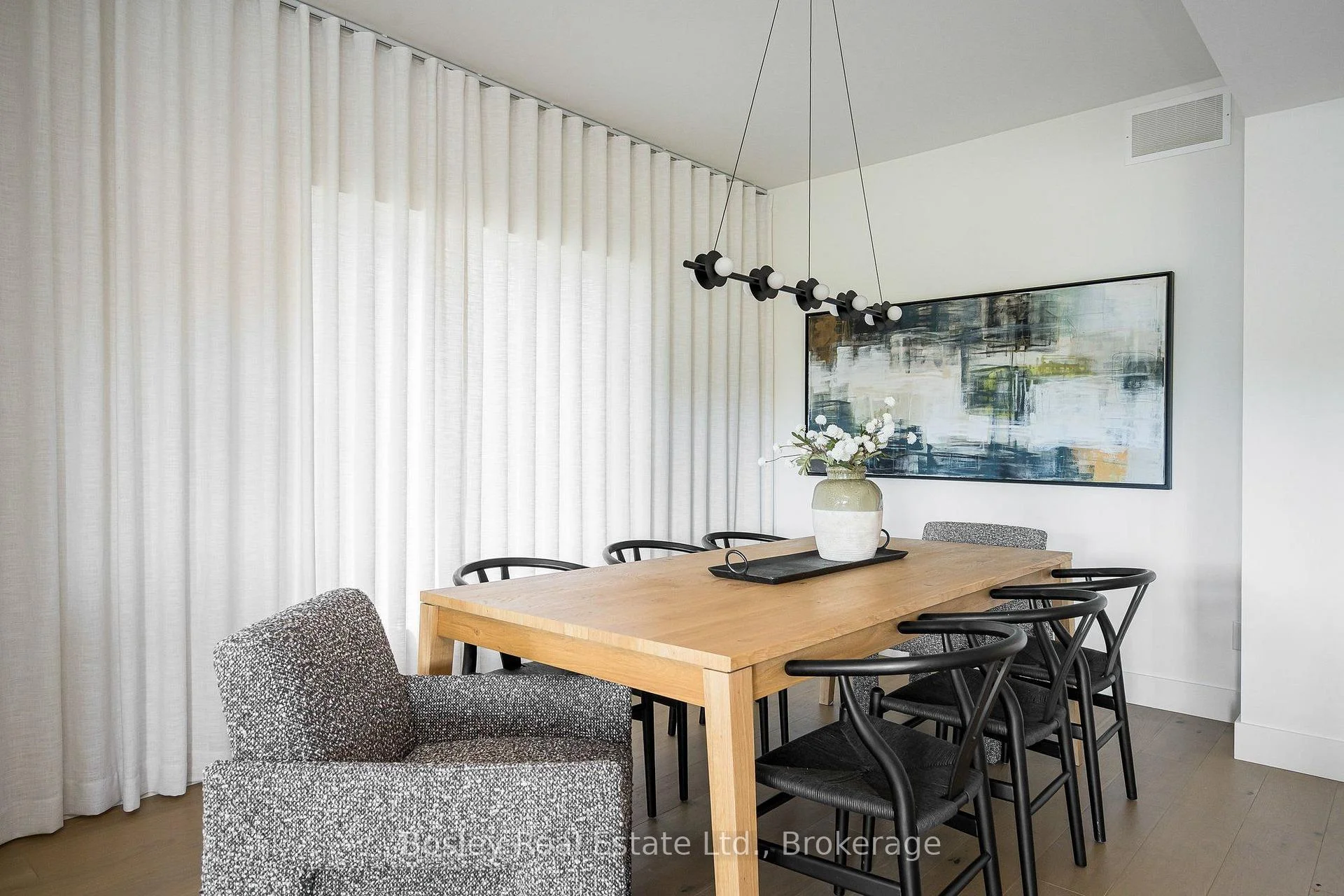 Photo 11 of 166 Chestnut Street, Blue Mountains — HOMEH