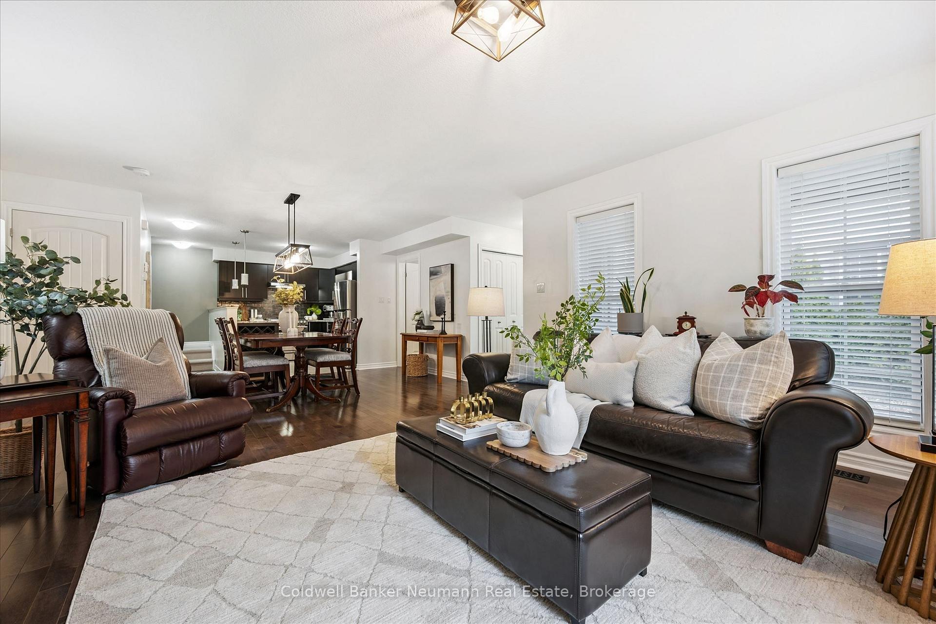 Photo 5 of Unit 9, 100 Frederick Drive, Guelph, Pineridge/Westminster Woods — HOMEH