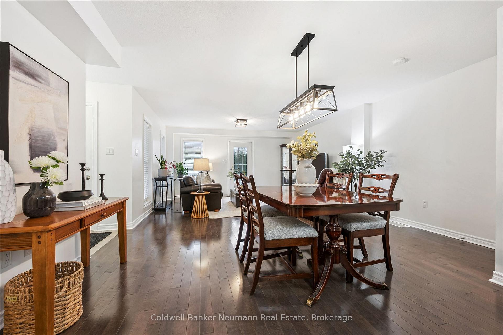 Photo 8 of Unit 9, 100 Frederick Drive, Guelph, Pineridge/Westminster Woods — HOMEH