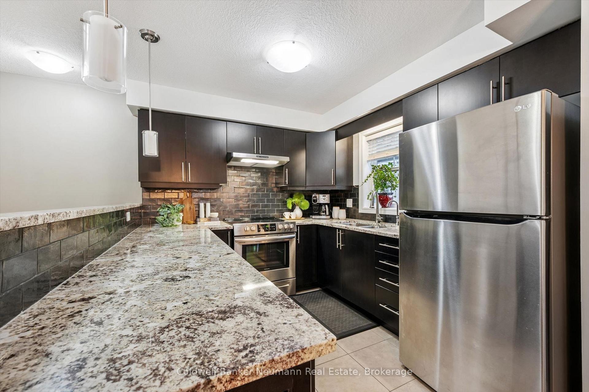 Photo 14 of Unit 9, 100 Frederick Drive, Guelph, Pineridge/Westminster Woods — HOMEH