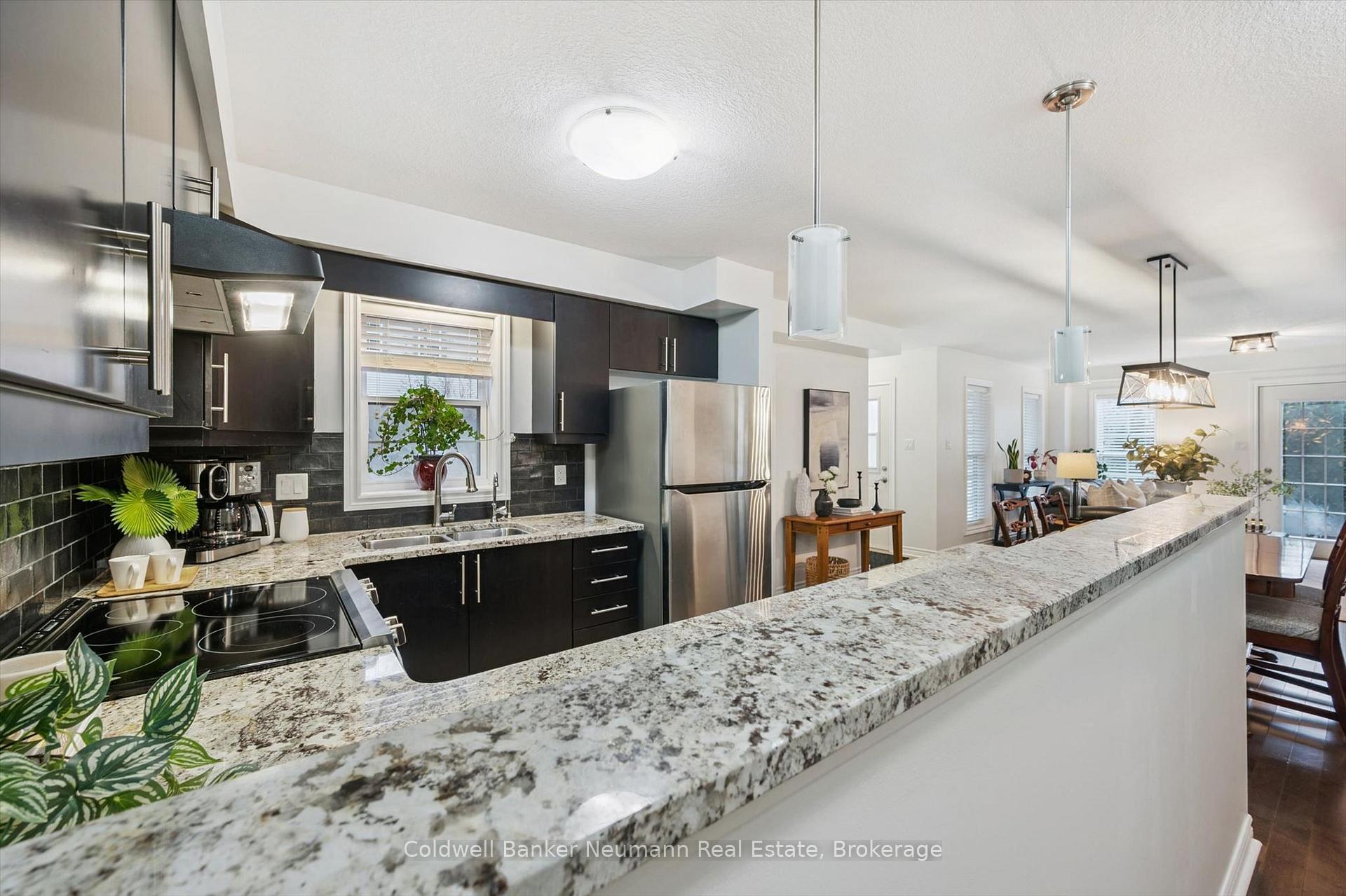 Photo 15 of Unit 9, 100 Frederick Drive, Guelph, Pineridge/Westminster Woods — HOMEH