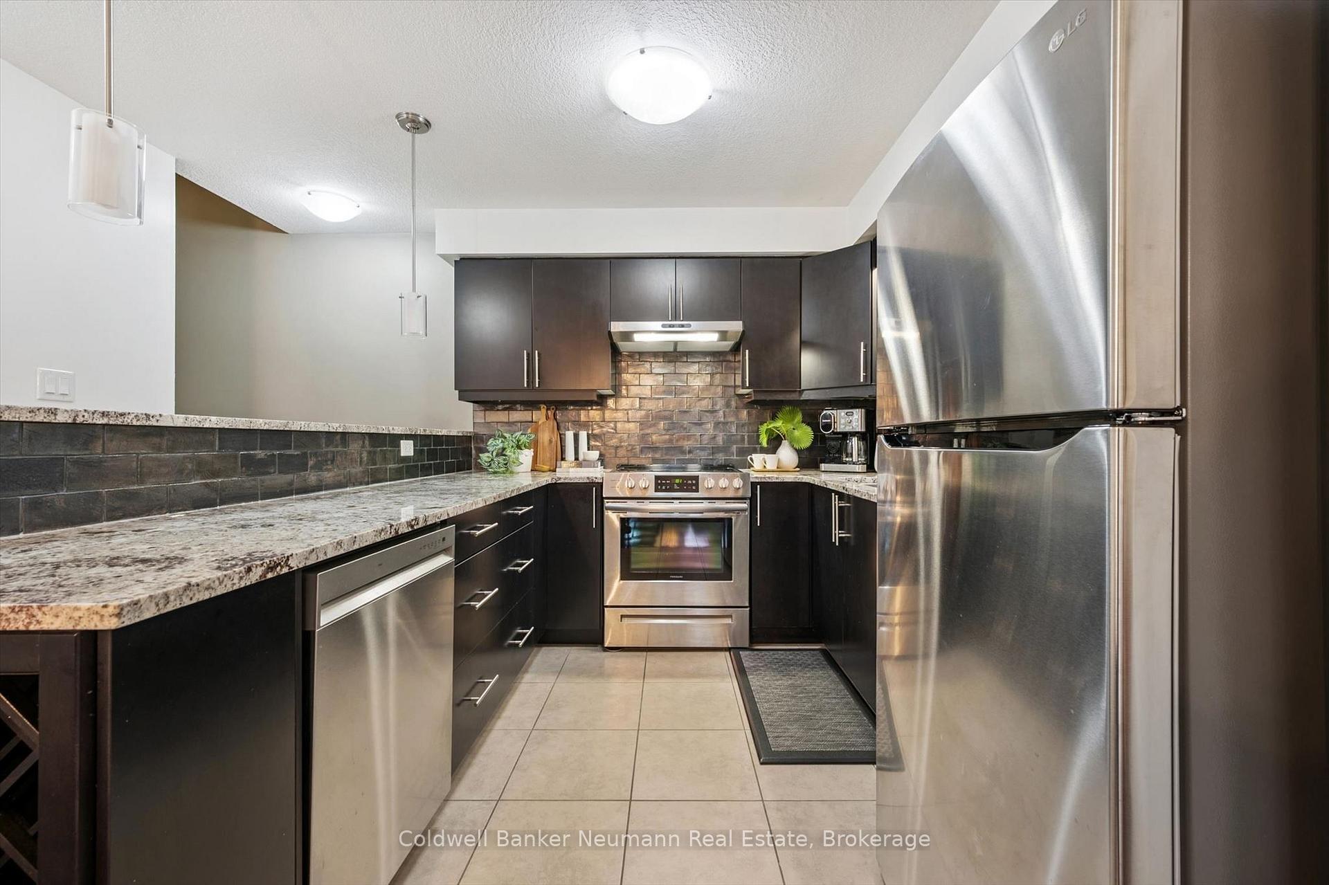 Photo 18 of Unit 9, 100 Frederick Drive, Guelph, Pineridge/Westminster Woods — HOMEH