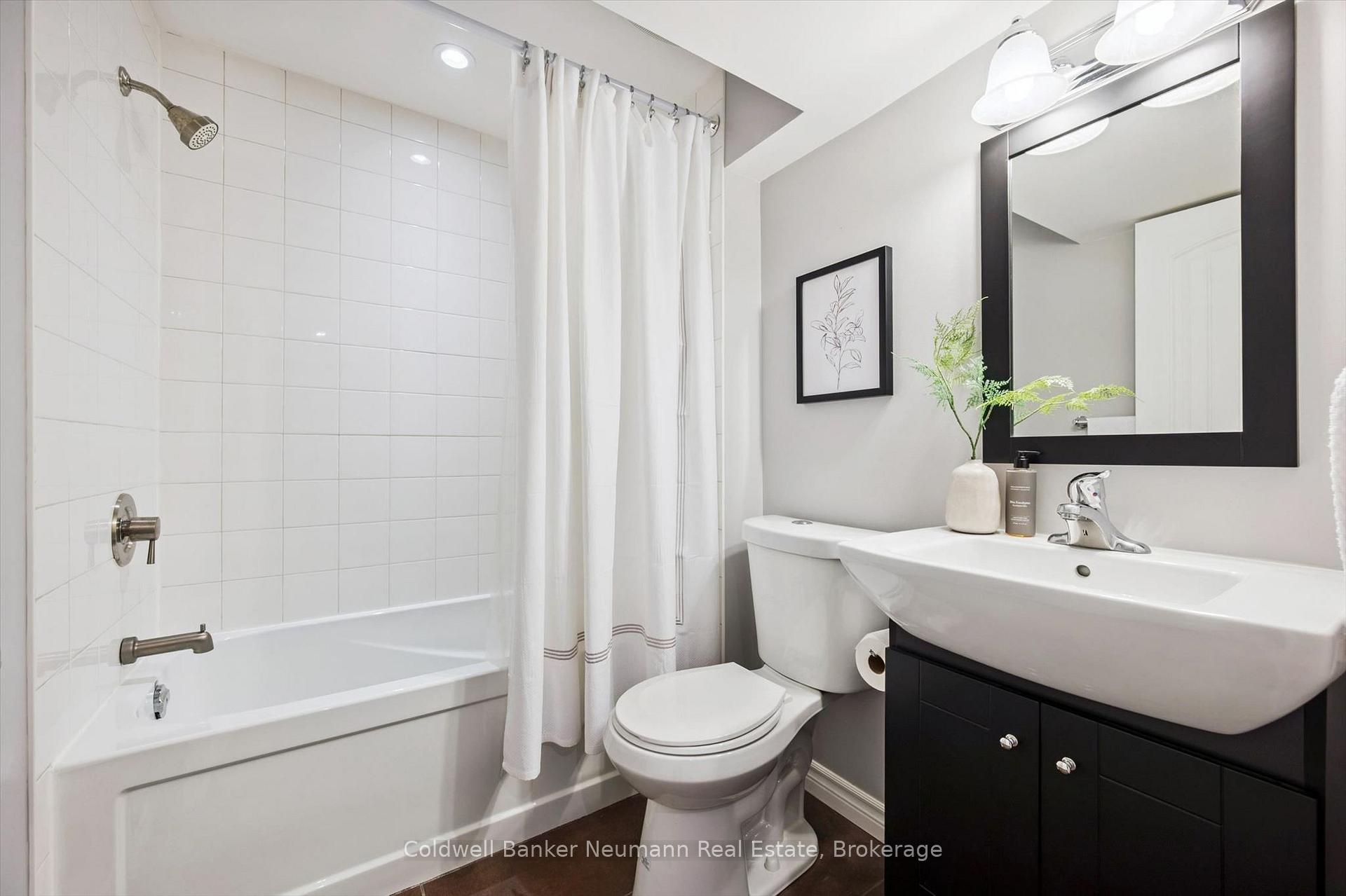 Photo 32 of Unit 9, 100 Frederick Drive, Guelph, Pineridge/Westminster Woods — HOMEH