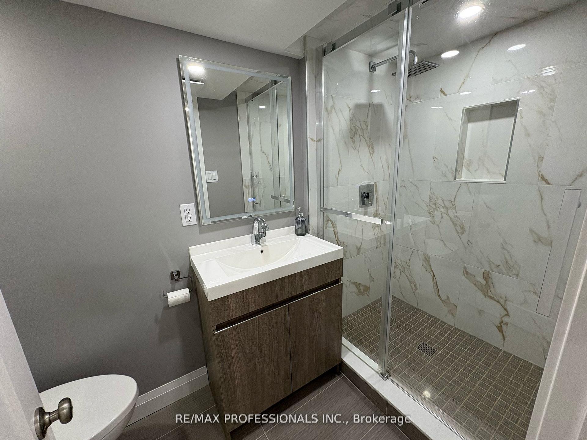 Photo 15 of Unit Lower, 19 Elmbrook Crescent, Etobicoke, Eringate-Centennial-West Deane — HOMEH