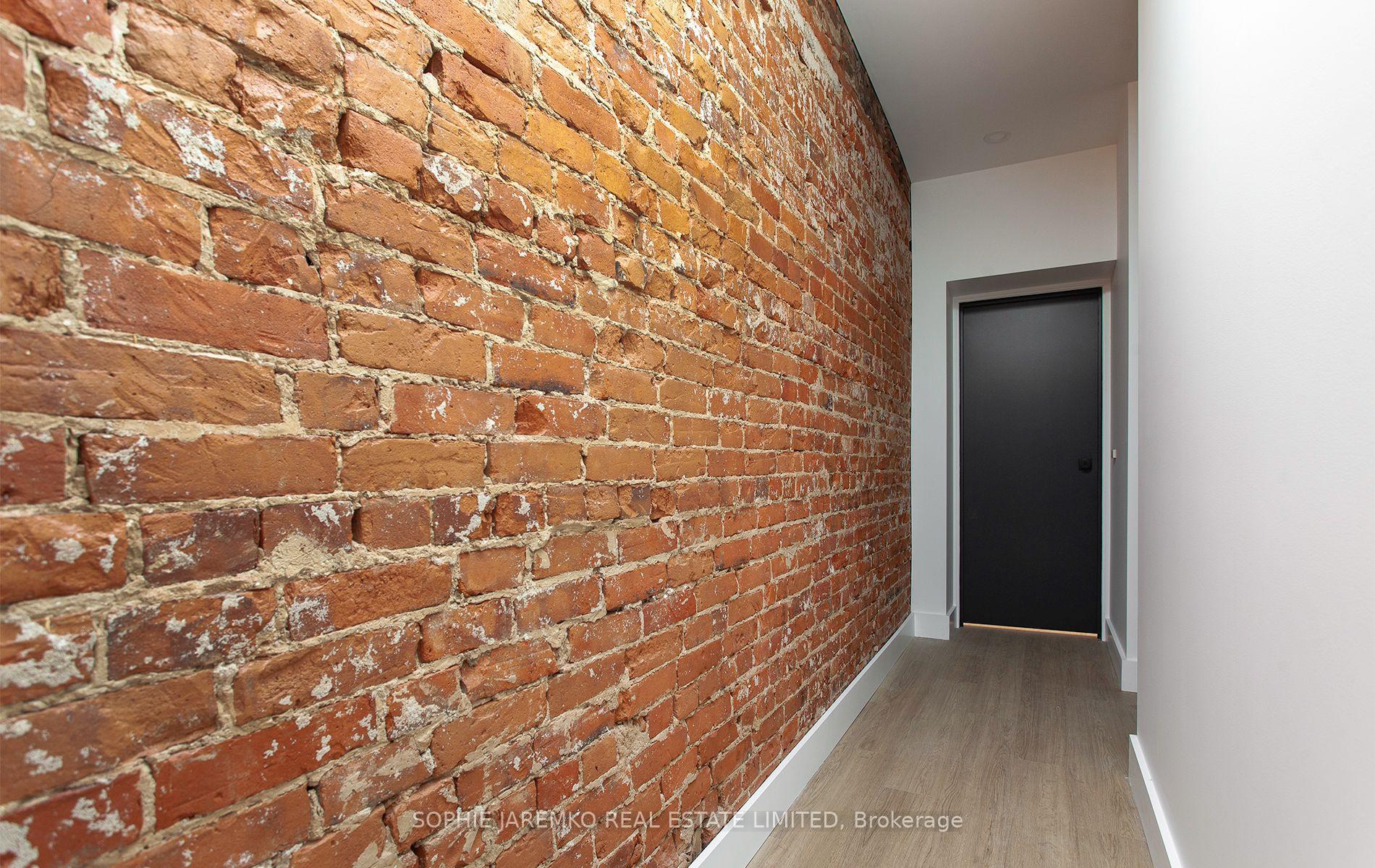 Photo 2 of Unit 5, 415 Roncesvalles Avenue, Toronto, Roncesvalles — HOMEH