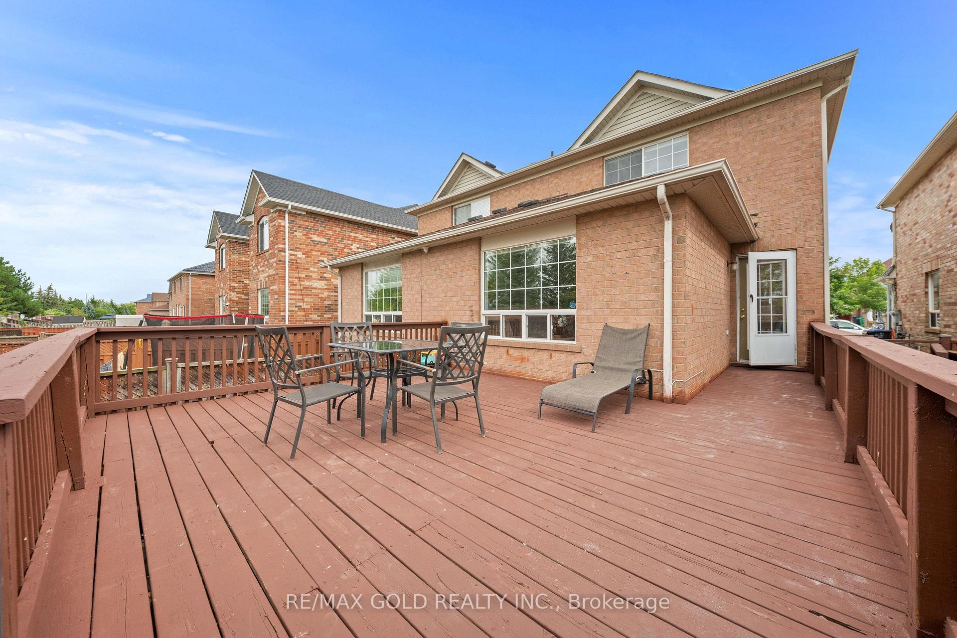 Photo 40 of 61 Herdwick Street, Brampton, Gore Industrial North — HOMEH
