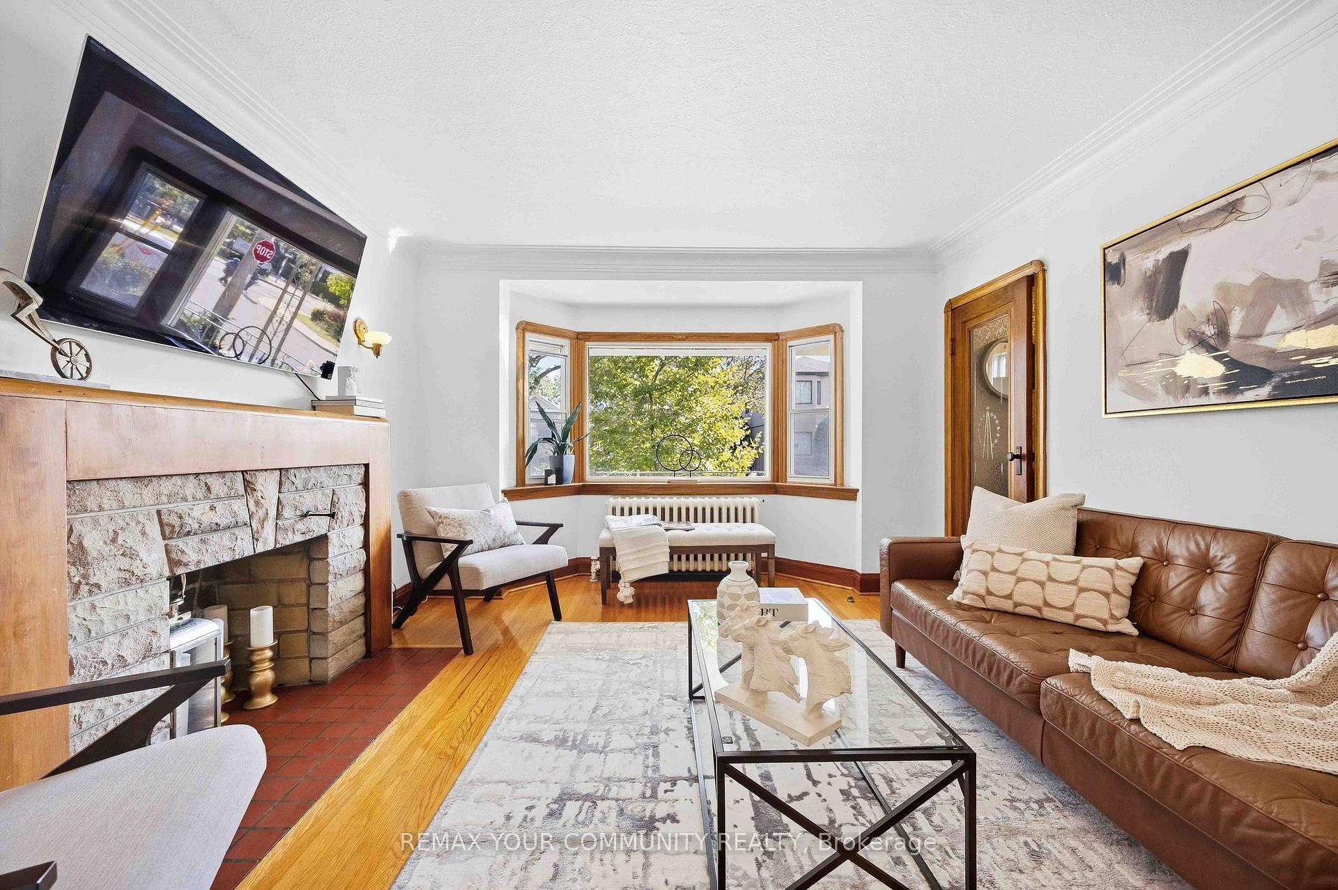 Photo 16 of 4 Crestland Avenue, Toronto, Danforth Village-East York — HOMEH