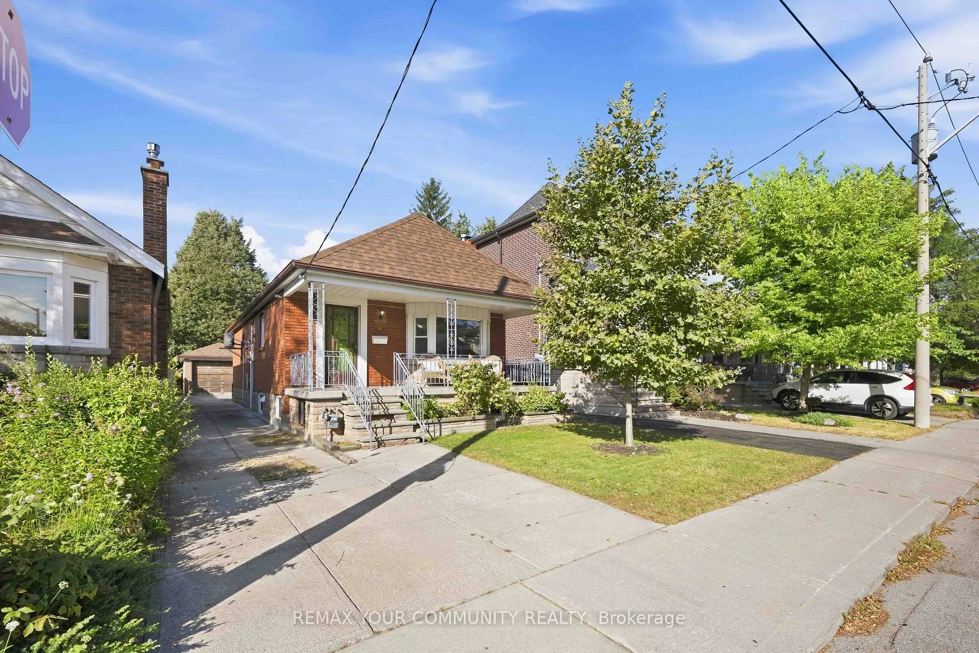 Photo 4 of 4 Crestland Avenue, Toronto, Danforth Village-East York — HOMEH