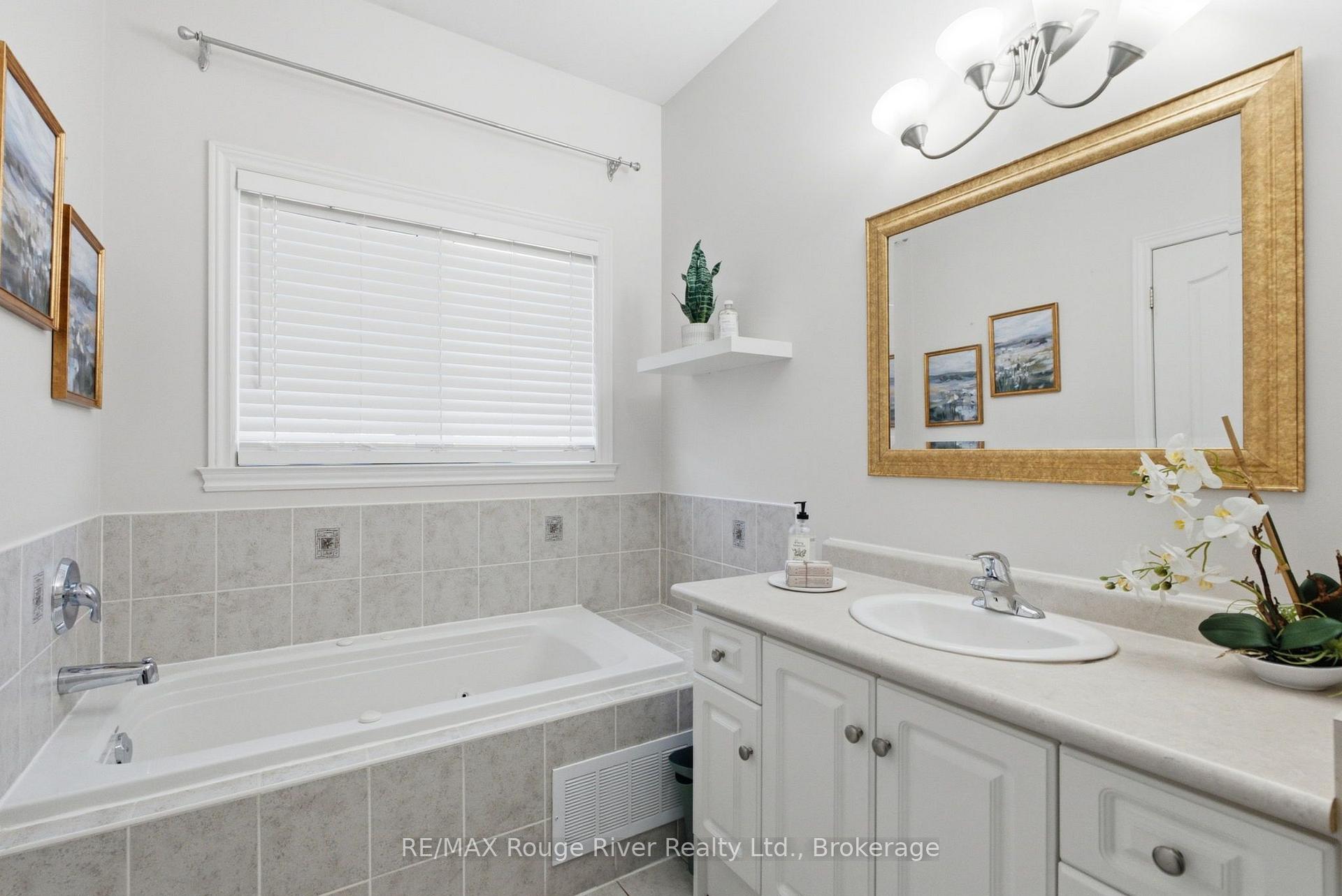Photo 19 of 758 Coldstream Drive, Oshawa, Samac — HOMEH