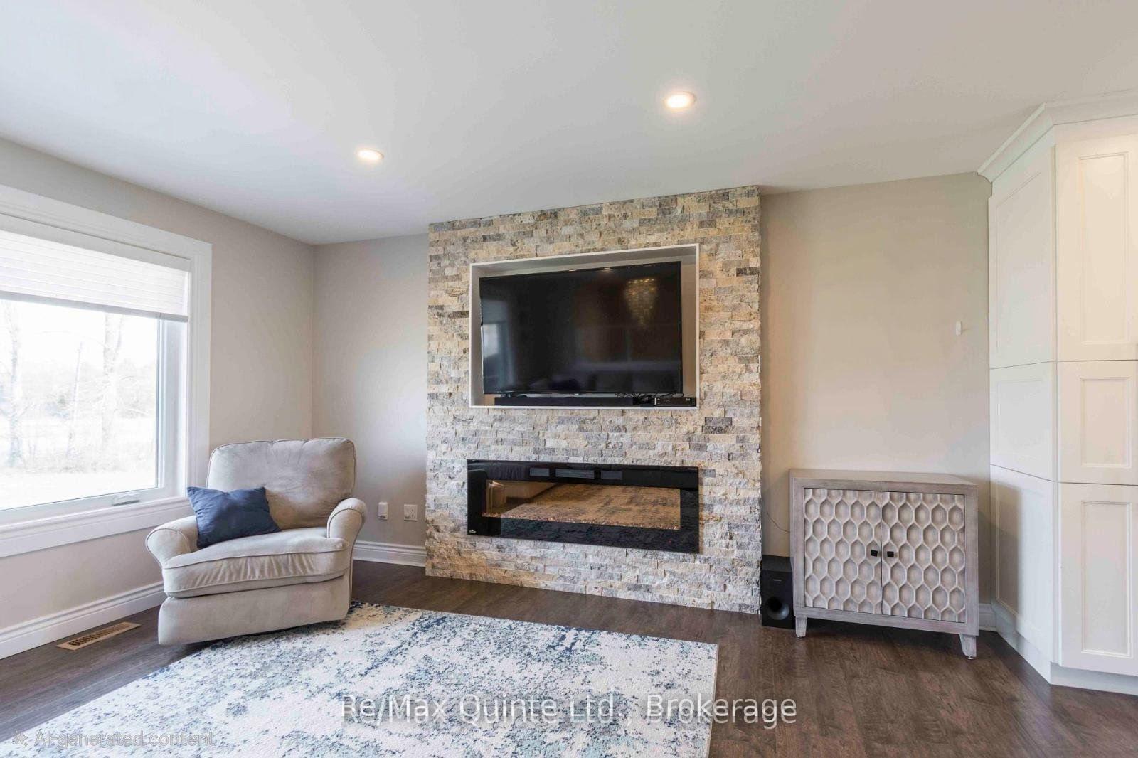 Photo 9 of 43 Frankford Road, Belleville, Thurlow Ward — HOMEH