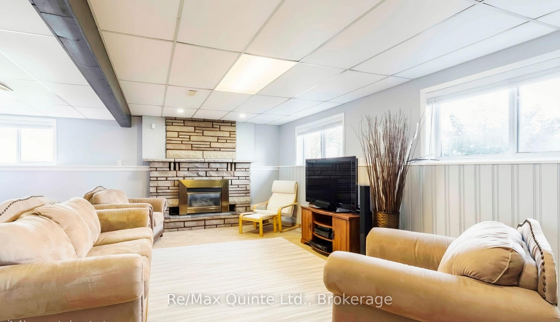 Photo 25 of 43 Frankford Road, Belleville, Thurlow Ward — HOMEH