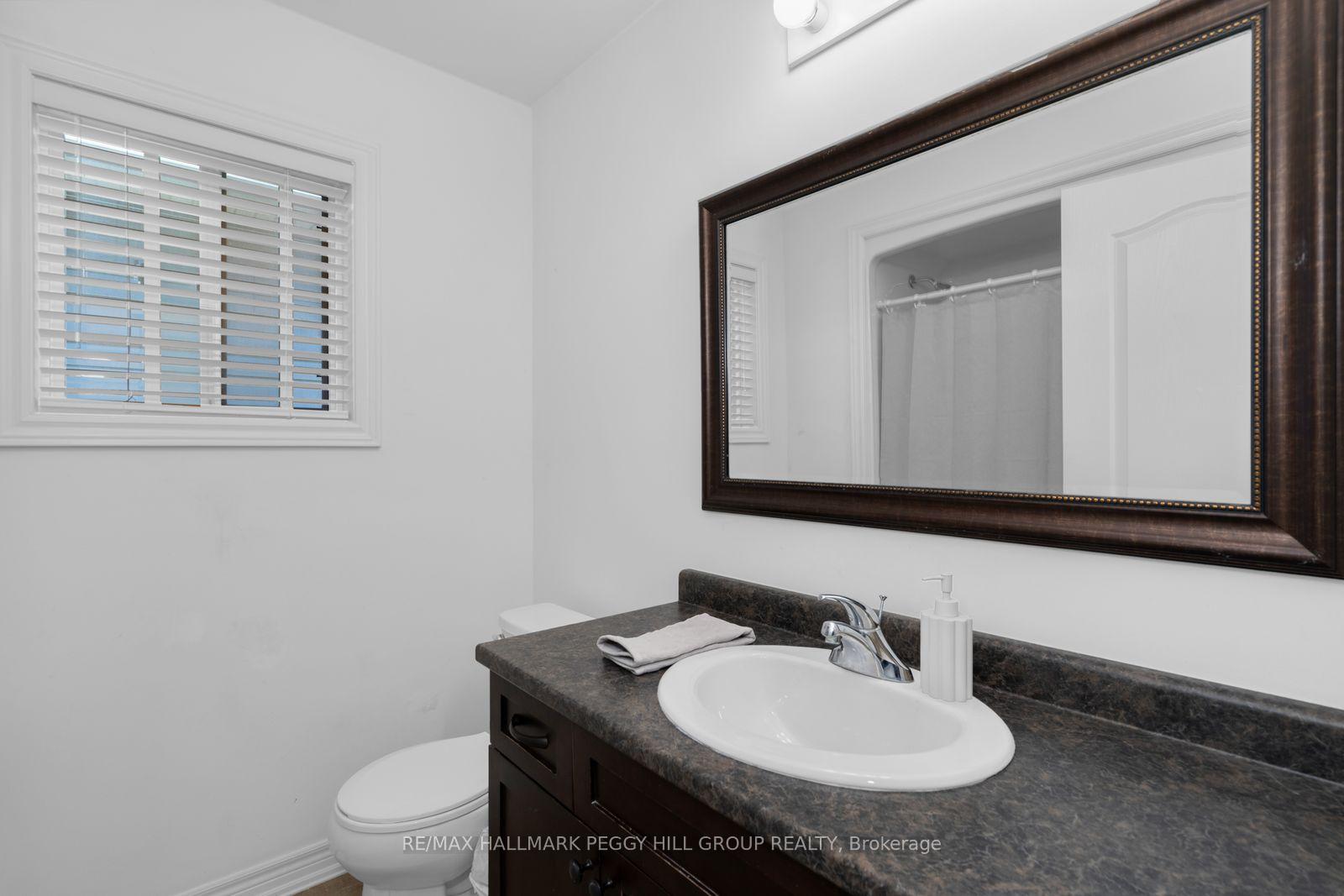 Photo 10 of 985 Cook Drive, Midland — HOMEH