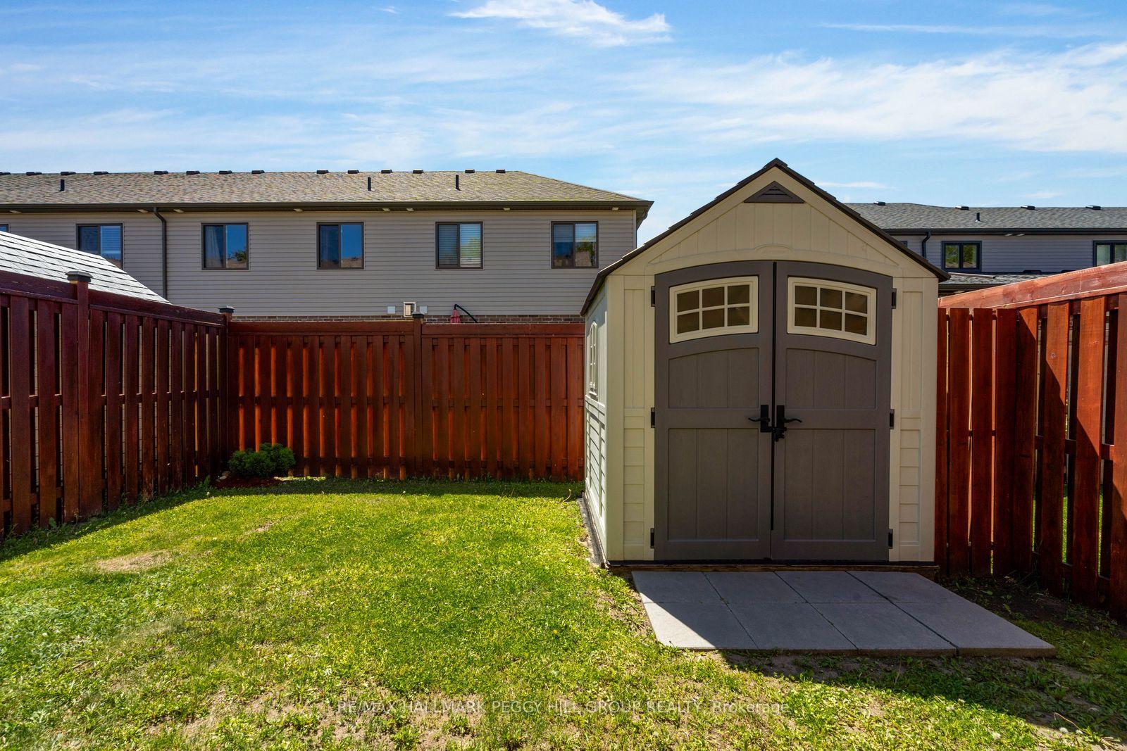 Photo 12 of 985 Cook Drive, Midland — HOMEH