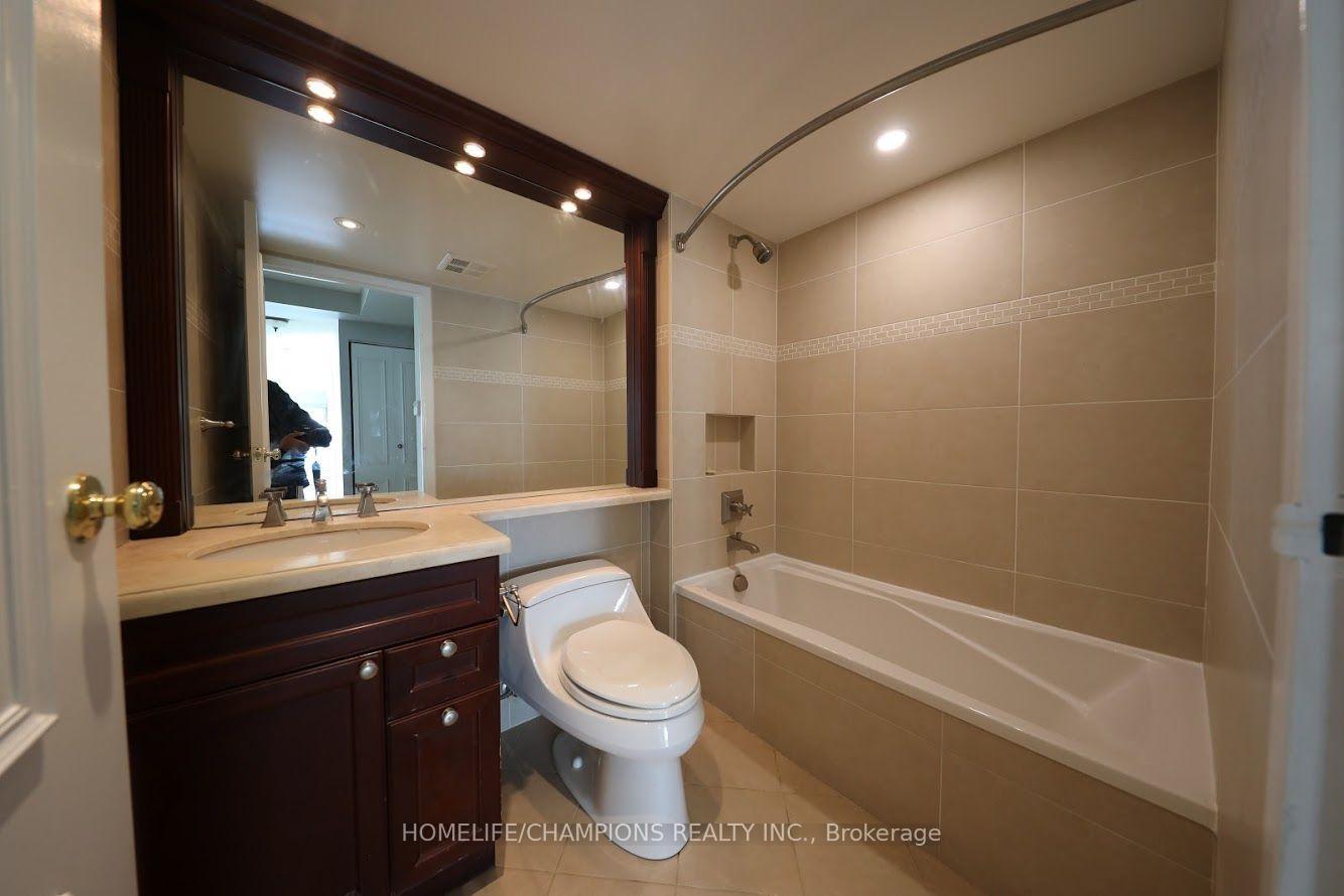 Photo 10 of Unit 2412, 10 Yonge Street, Toronto, Waterfront Communities — HOMEH