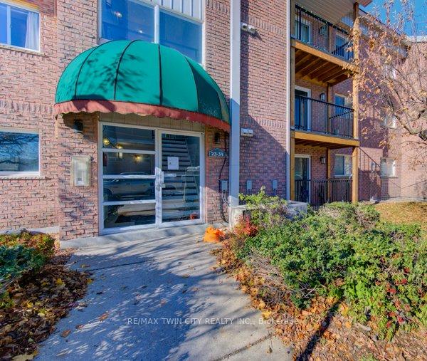 Photo 3 of Unit 27, 3085 Kingsway Drive, Kitchener, Vanier - Kitchener — HOMEH