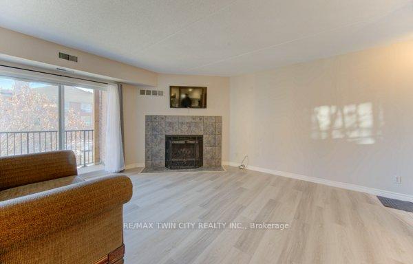 Photo 9 of Unit 27, 3085 Kingsway Drive, Kitchener, Vanier - Kitchener — HOMEH