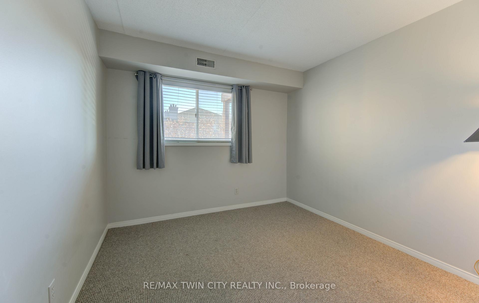 Photo 17 of Unit 27, 3085 Kingsway Drive, Kitchener, Vanier - Kitchener — HOMEH