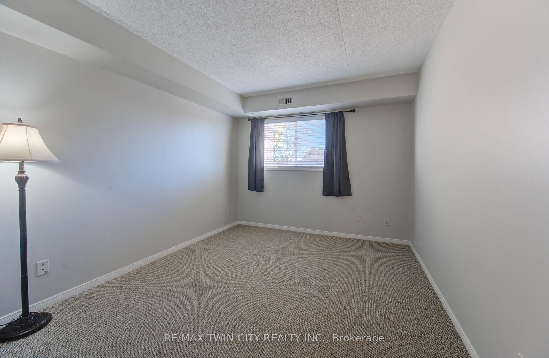Photo 19 of Unit 27, 3085 Kingsway Drive, Kitchener, Vanier - Kitchener — HOMEH